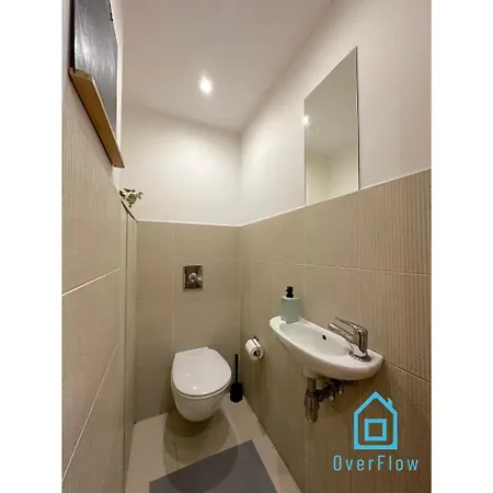 Quarto em Acomodações Particulares Array - 5 Minutes To Molo & Seaside *
